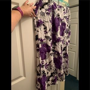 Beautiful Sz 22-24 linen/rayon skirt in purple